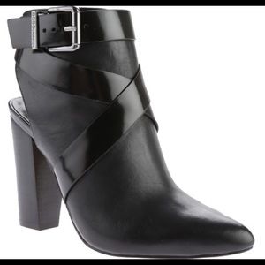 BCBGeneration Jezebelle Bootie 🖤